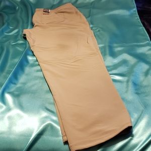 NWT Weatherproof Woman's Khaki/Tan pants